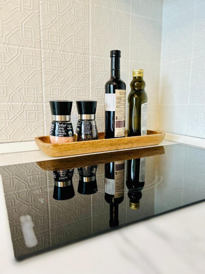 Ultracentral Lux Boutique 1Br Ap Near Subway Bucureşti Ngoại thất bức ảnh