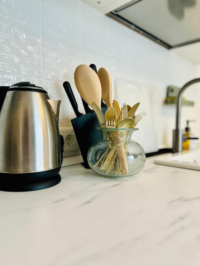 Ultracentral Lux Boutique 1Br Ap Near Subway Bucureşti Ngoại thất bức ảnh