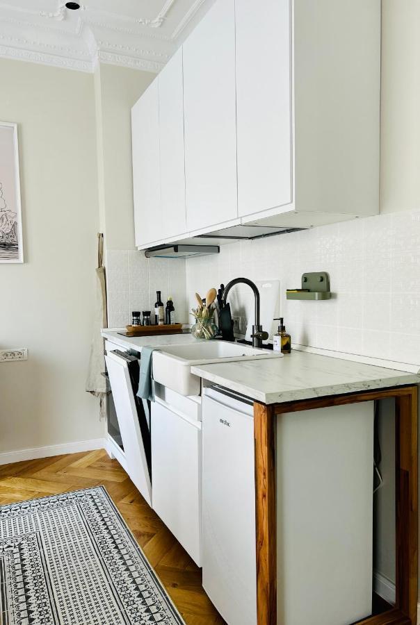 Ultracentral Lux Boutique 1Br Ap Near Subway Bucureşti Ngoại thất bức ảnh