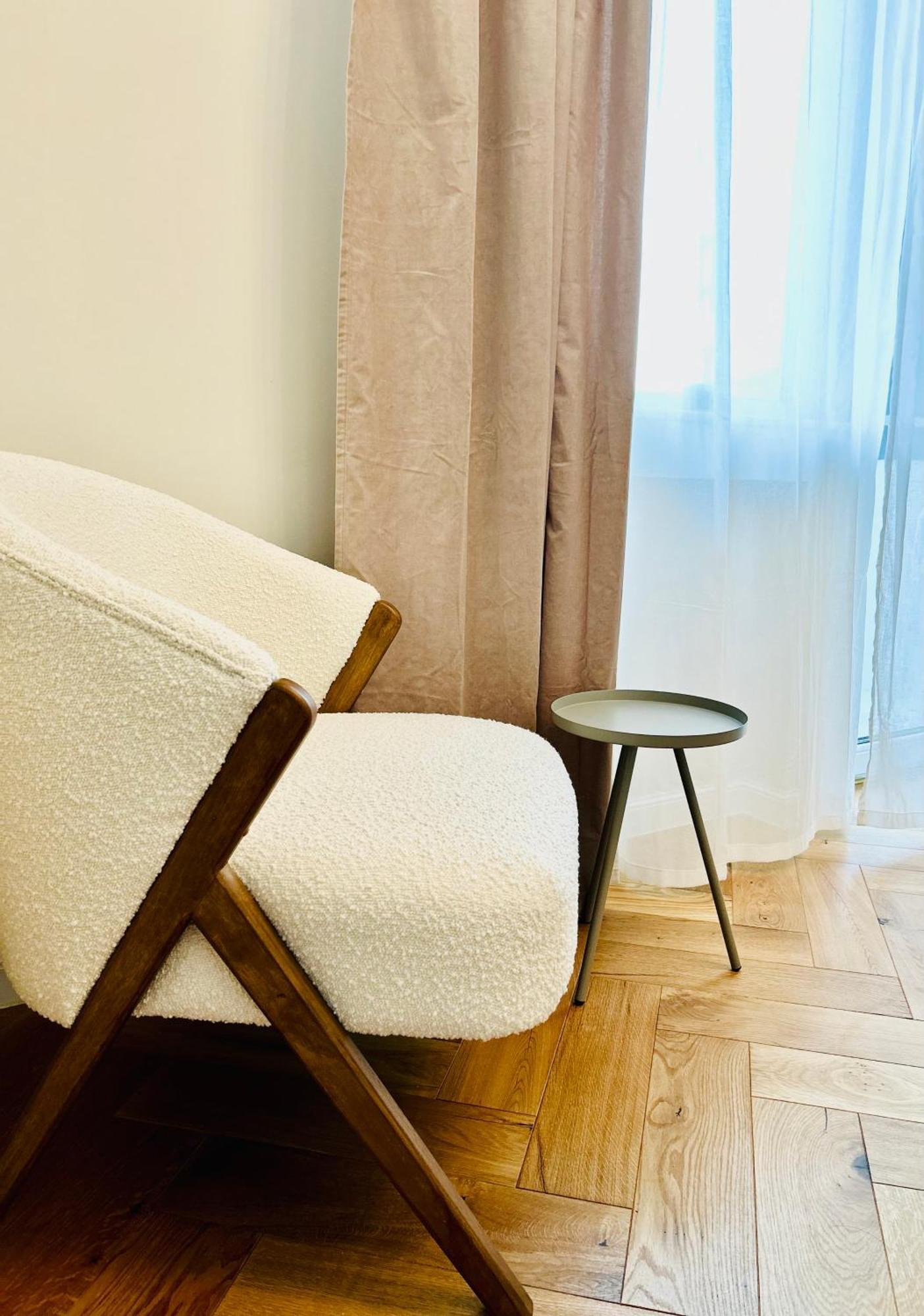 Ultracentral Lux Boutique 1Br Ap Near Subway Bucureşti Ngoại thất bức ảnh